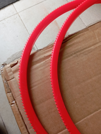 Клиновой полиуретановый ремень