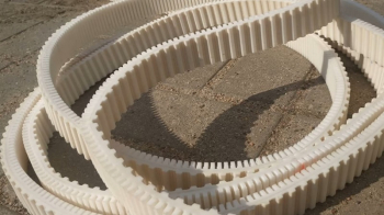 Зубчатый приводной ремень с фрезеровкой