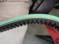 Покрытие на ремень зеленого цвета